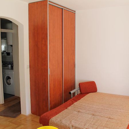 Calm Apartment Belgrado Exterior foto